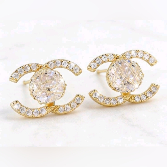 Sparkly CHANEL Style Earrings - Picture 5 of 10